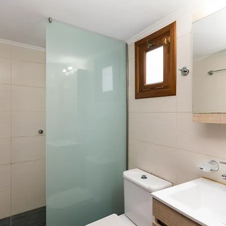 Zinovia Apartment