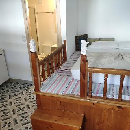 Zinovia Apartament *